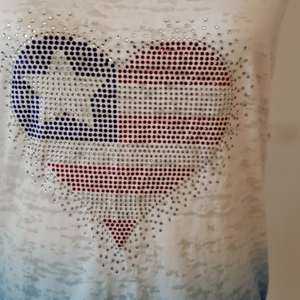 NWOT Rhinestone Heart Flag Racerback Tank